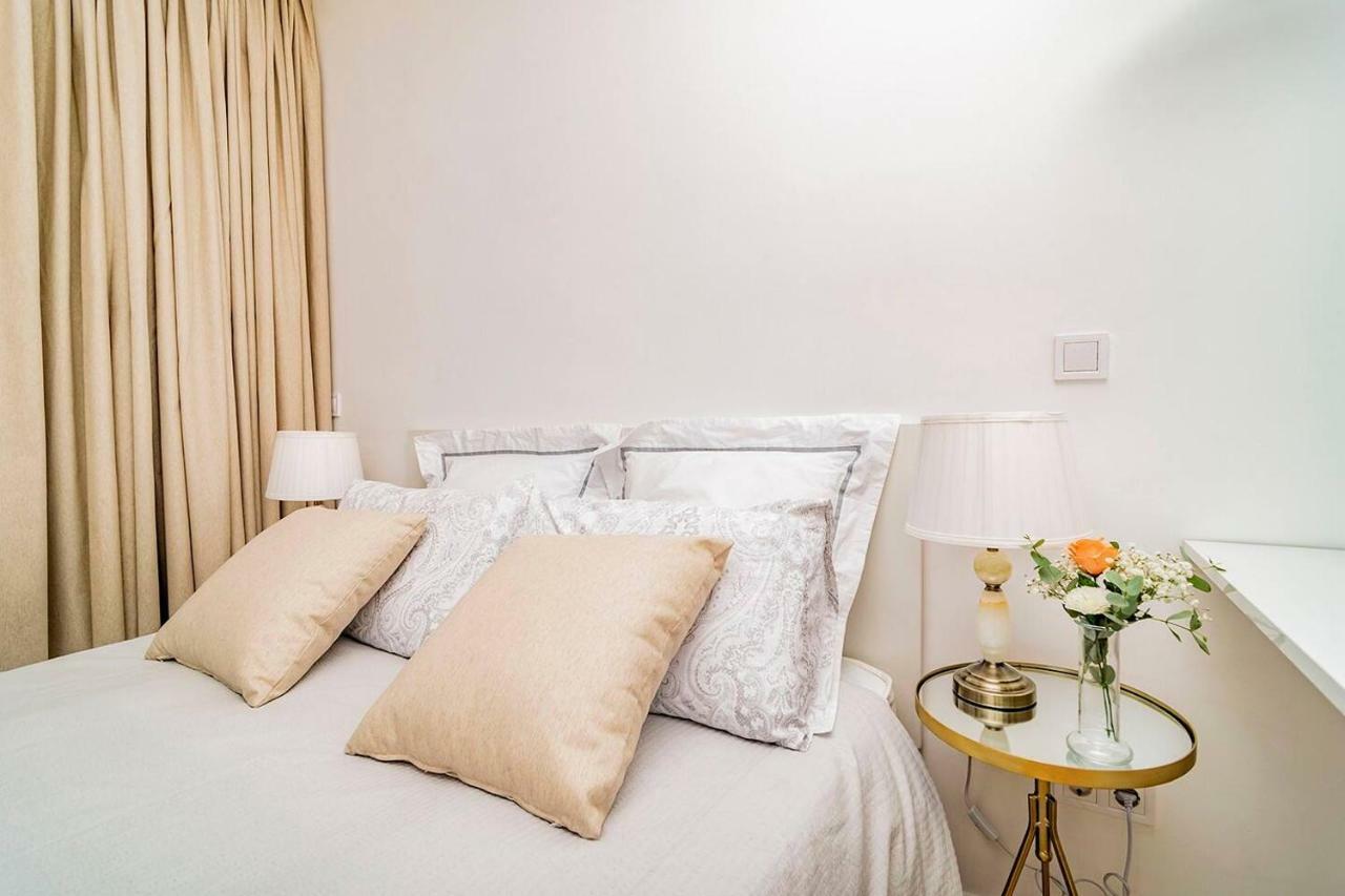 Unbeatable Views Of Puerta Del Sol By Batuecas Apartment Madrid Exterior photo